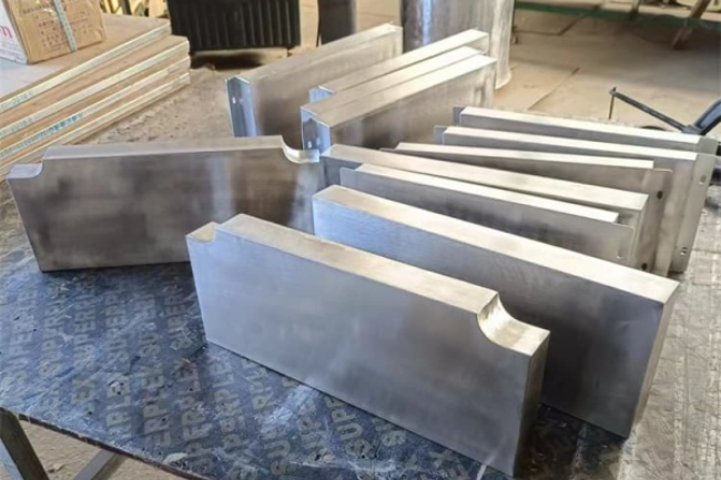 河源不锈钢包铅件